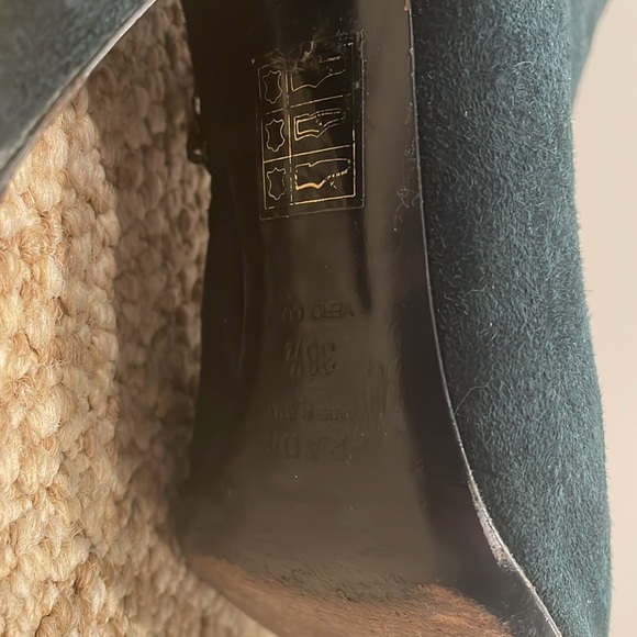 Prada suede high heel boots. In excellent condition. - Picture 5 of 6